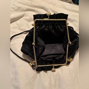 Black kiss lock closure small bag